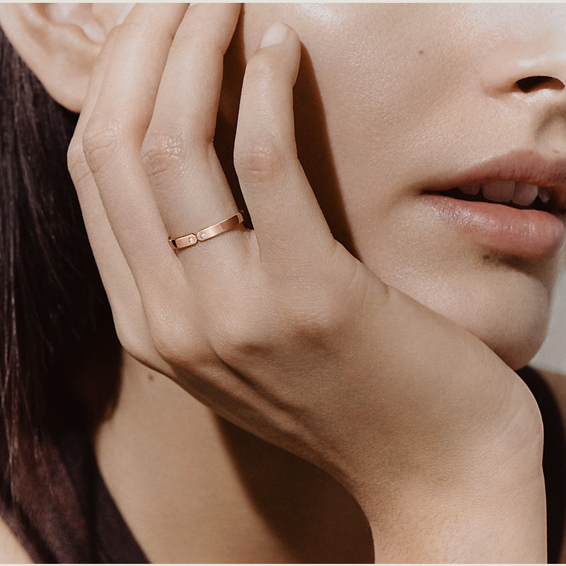 Ever Kelly wedding band | Hermès Canada